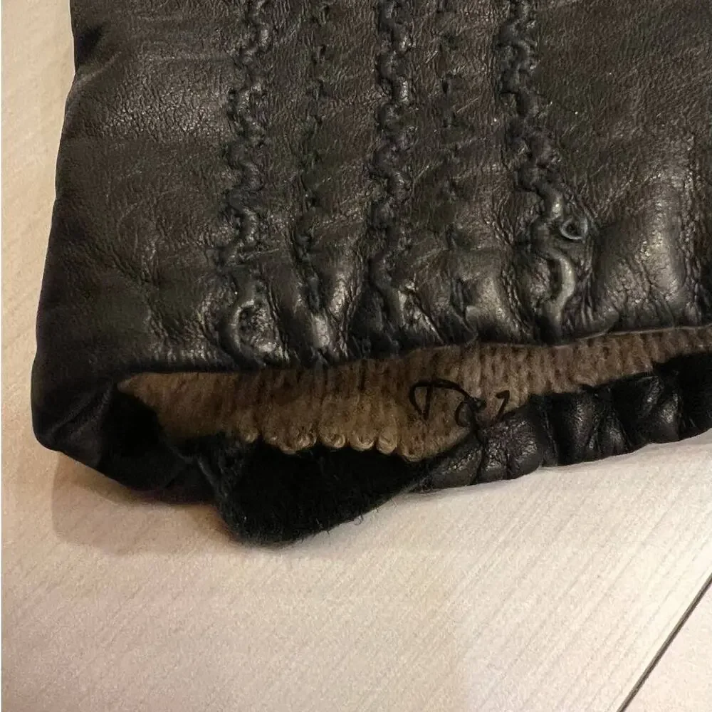 Van Raalte Black Leather Gloves 1980s Vintage Medium Knit Lining Vintage Retro
